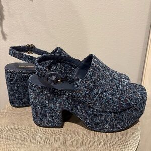 Larroude Miso Platform Sandal In Midnight Velvet